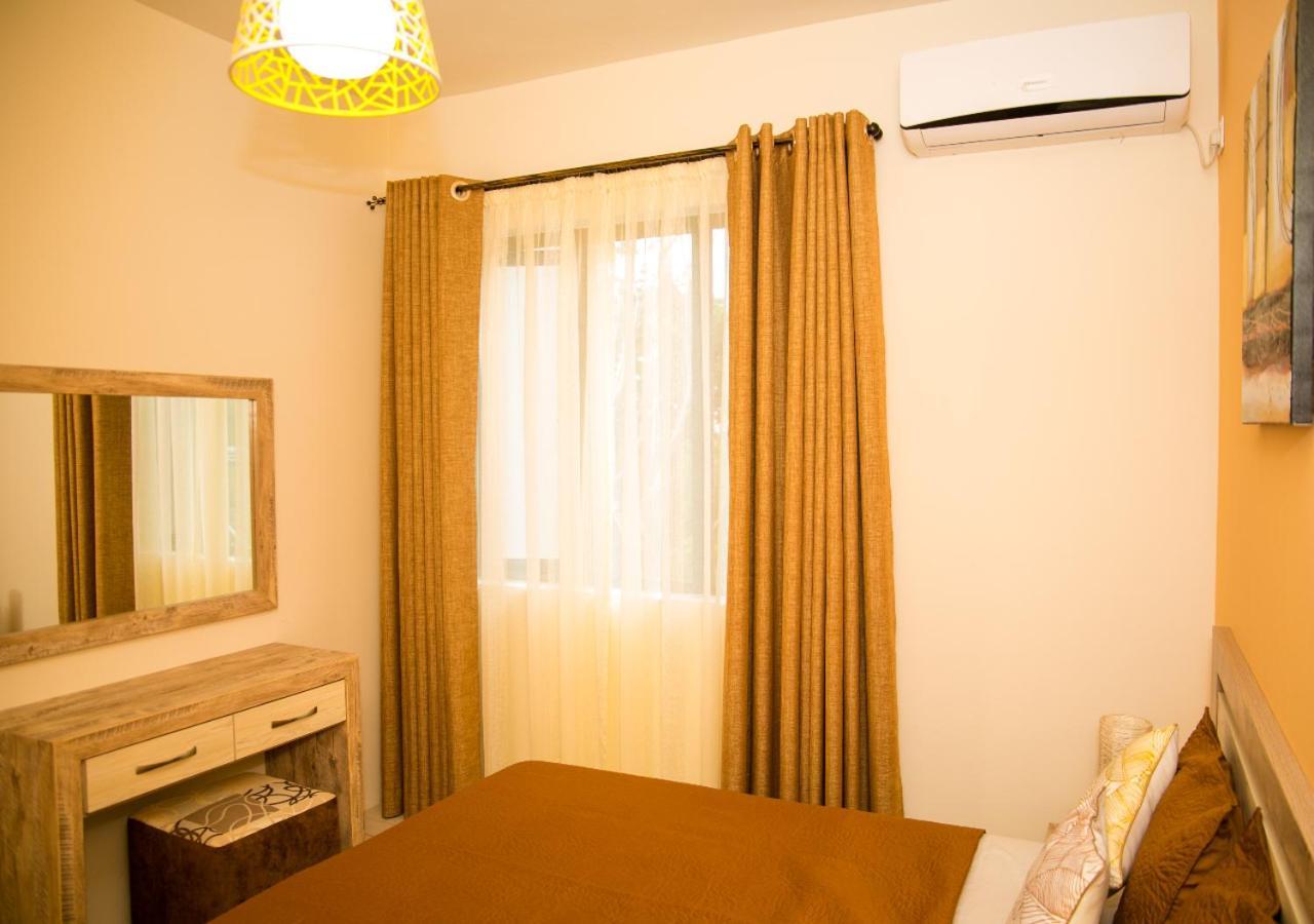 Luxury 2 Bedroom Apartment With Pool - Close To Flic-En-Flac Beach Екстериор снимка